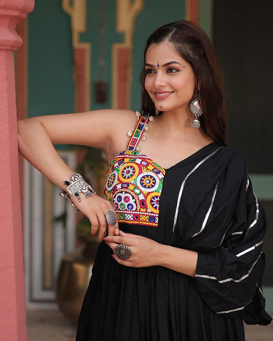 Black Color Reyon Gamthi Work Navratri Gown