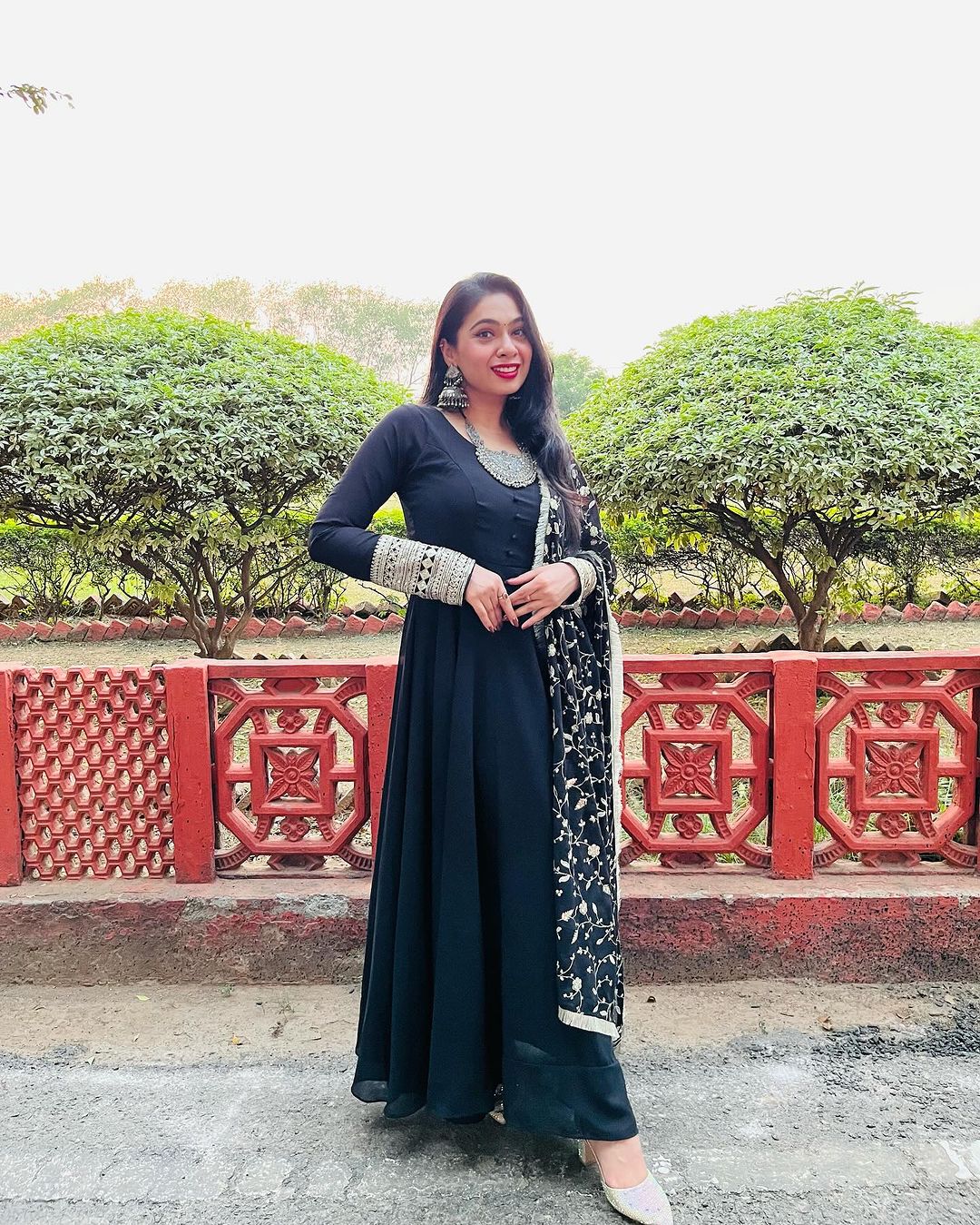 Srishti Devo Bhavva in Black Color Soft Georgette With Heavy Embroidery Work Dupatta Anarkali Suit