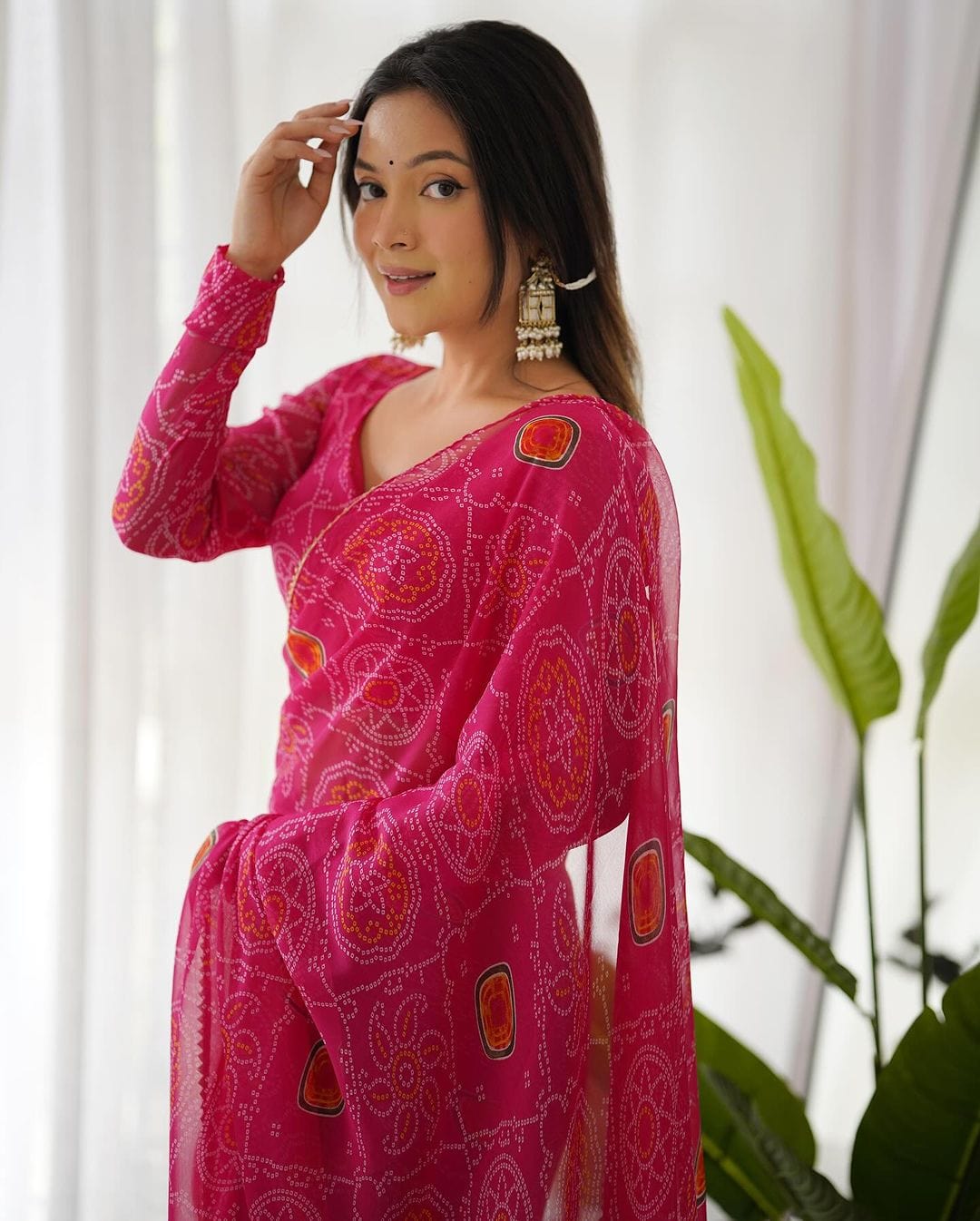 Arti Chauhan In Pink Bandhej Chiffon Pre Drapped Saree