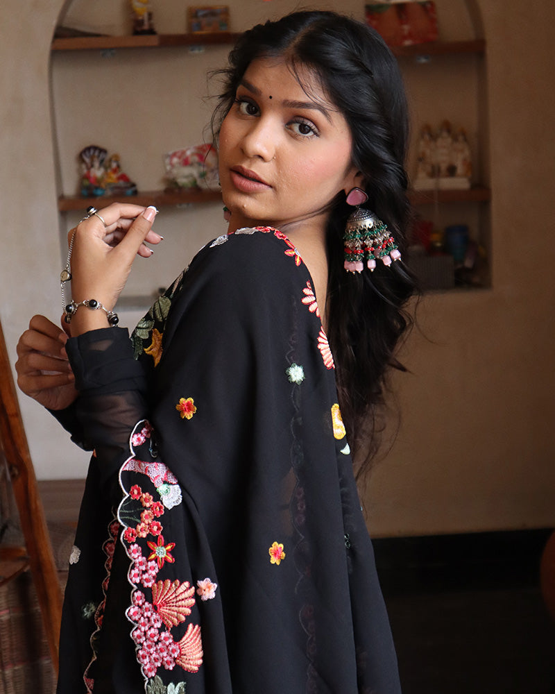 Jeetu Sri Yadav in Georgette Black Color Backless Three Piece Anarkali  Suit