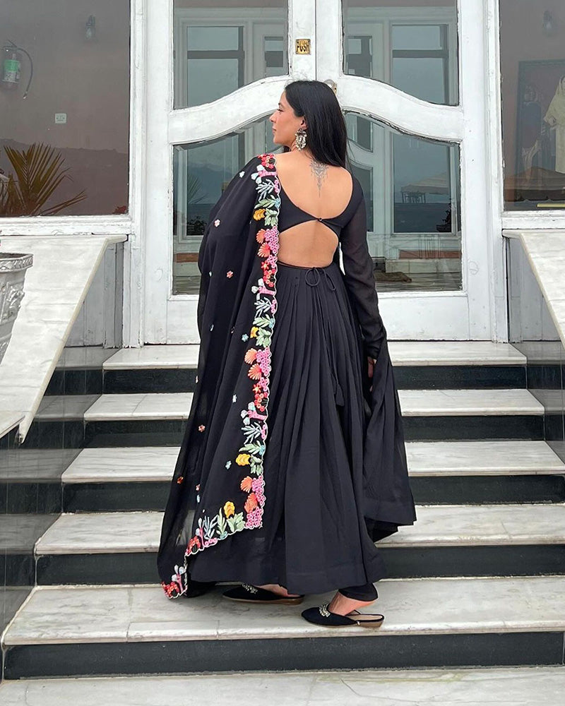 Isha Sharma in Georgette Black Colour Backless Anarkali Three Piece Suit