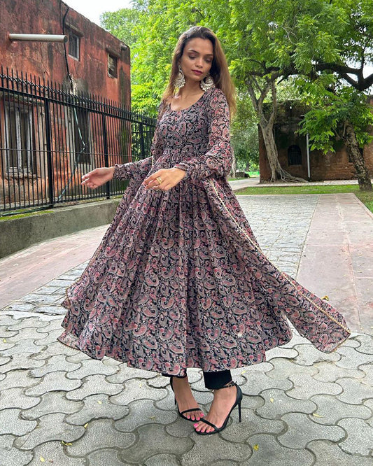 Monalisha Mahapatra Black Colour Soft Georgette Anarkali Three Piece Suit