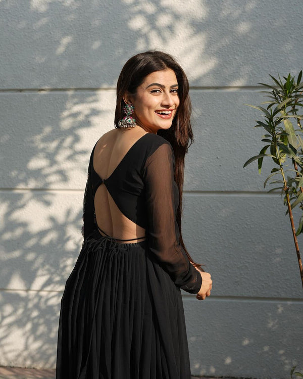 Diksha Mohanpawar in Georgette Black Colour Backless Anarkali Three Piece  Suit