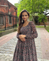 Monalisha Mahapatra Black Colour Soft Georgette Anarkali Three Piece Suit