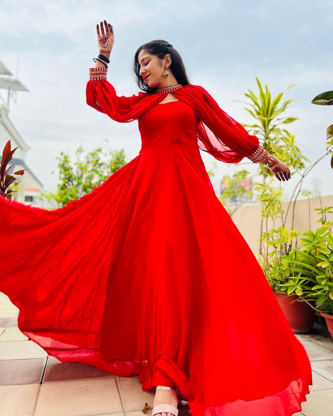 Eureeka & Dhanshree Jangid In Two Color Detachable Sleeve Anarkali Gown