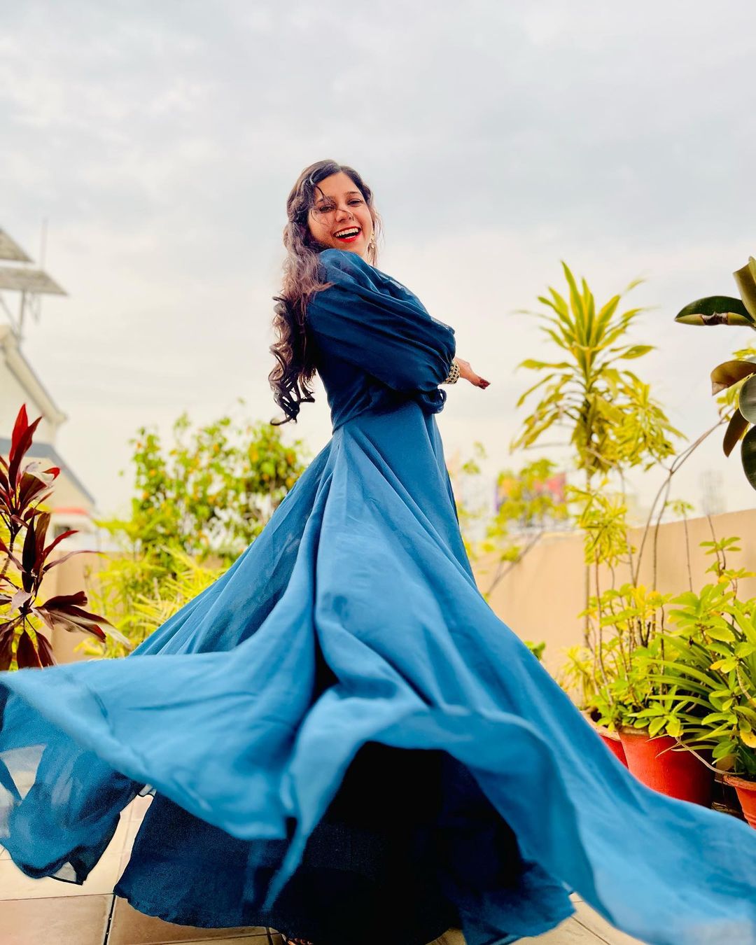 Eureeka & Dhanshree Jangid In Two Color Detachable Sleeve Anarkali Gown