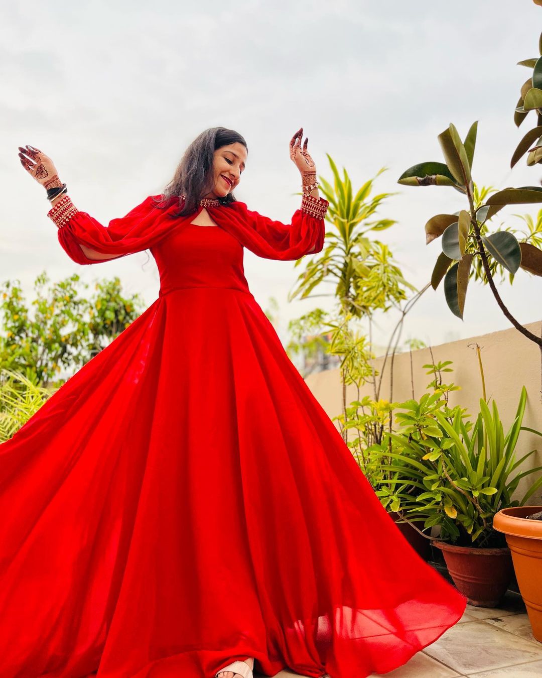 Eureeka & Dhanshree Jangid In Two Color Detachable Sleeve Anarkali Gown