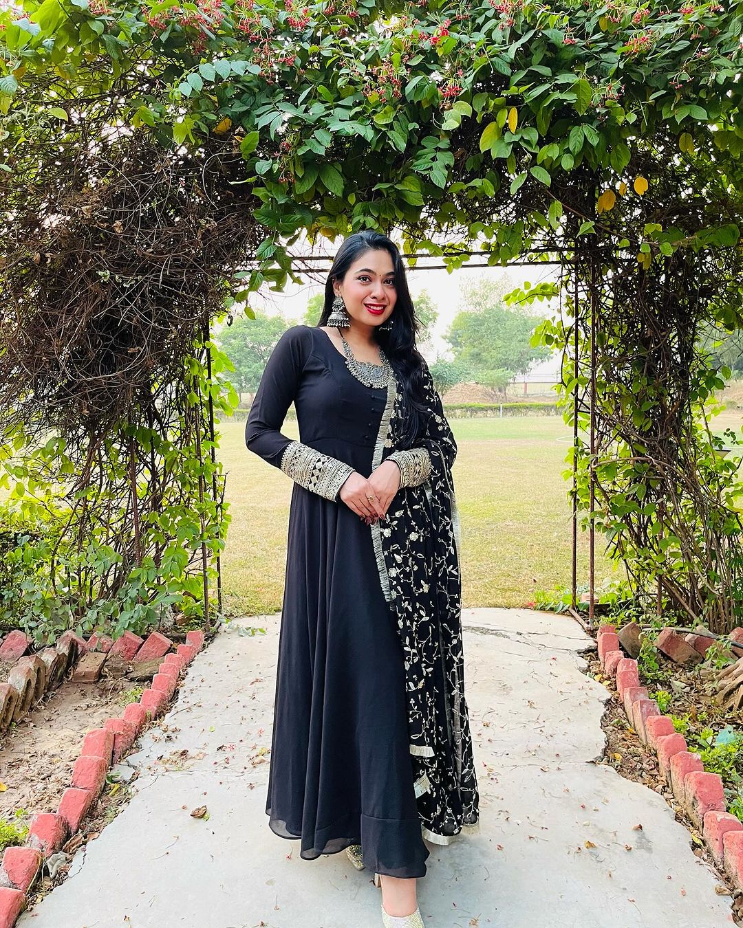 Srishti Devo Bhavva in Black Color Soft Georgette With Heavy Embroidery Work Dupatta Anarkali Suit