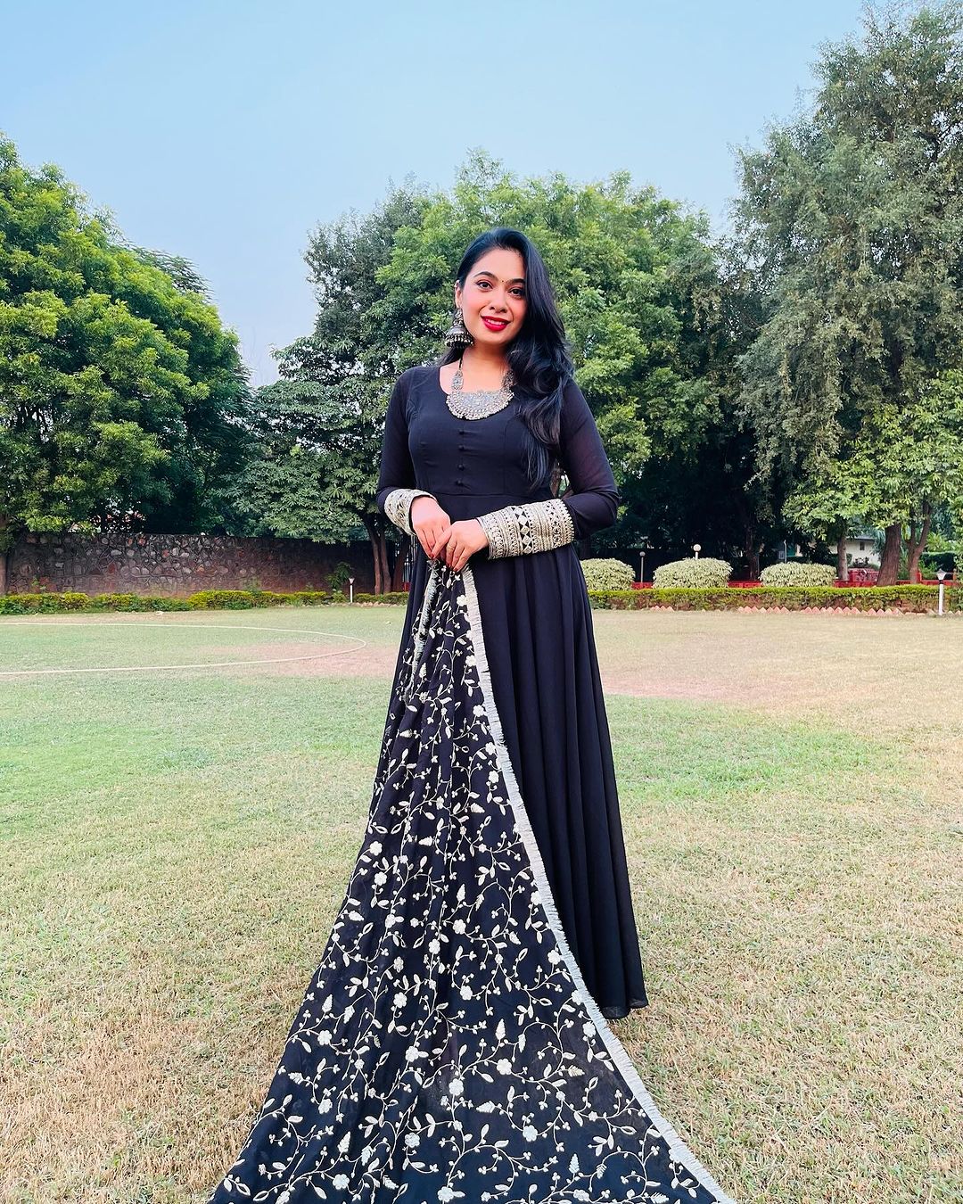 Srishti Devo Bhavva in Black Color Soft Georgette With Heavy Embroidery Work Dupatta Anarkali Suit