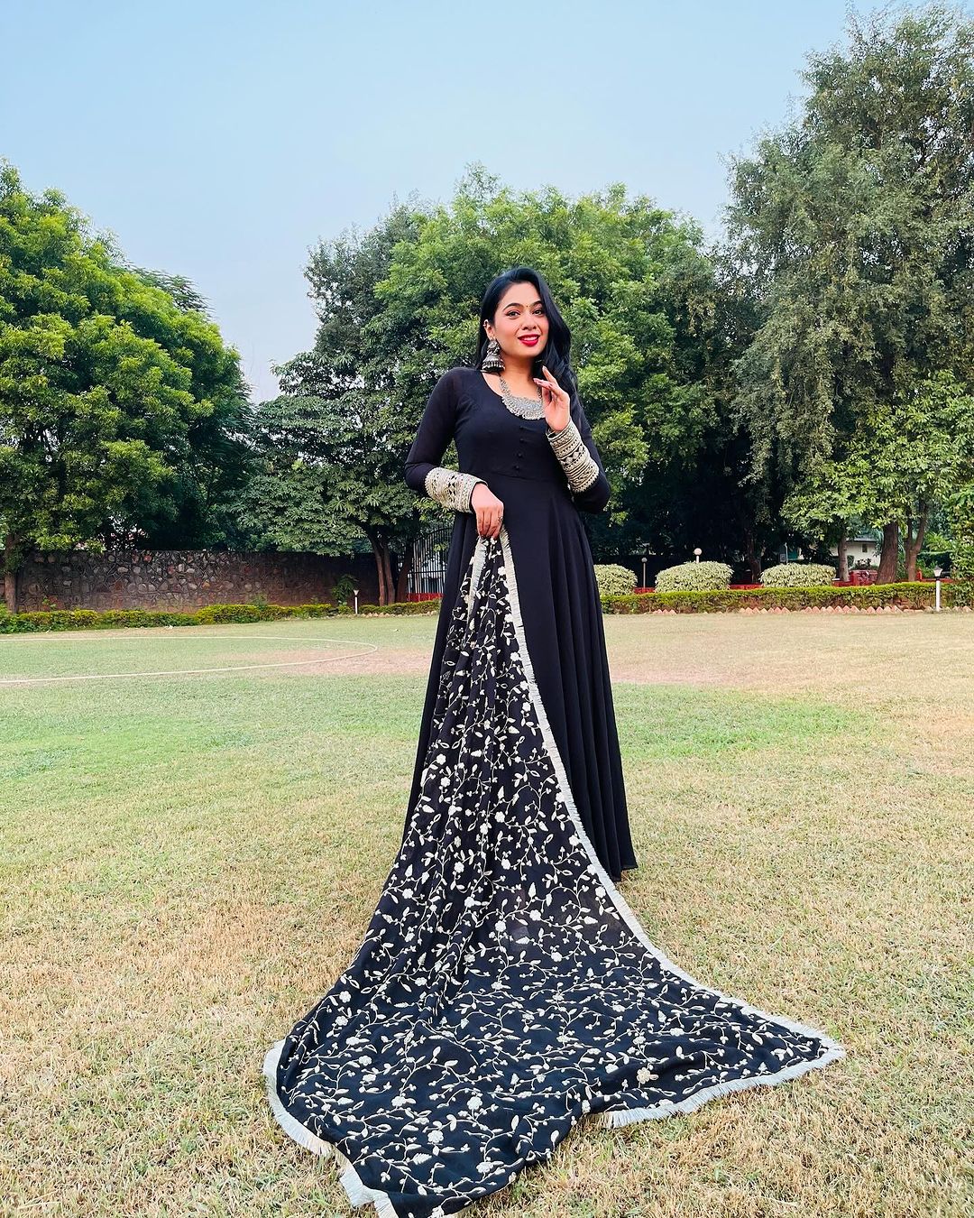 Srishti Devo Bhavva in Black Color Soft Georgette With Heavy Embroidery Work Dupatta Anarkali Suit