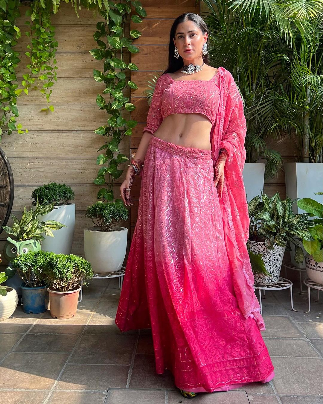 Isha Sharma in Pink Shaded Lucknowi Style Embroidered Soft Georgette Semi Stitched Lehenga Choli
