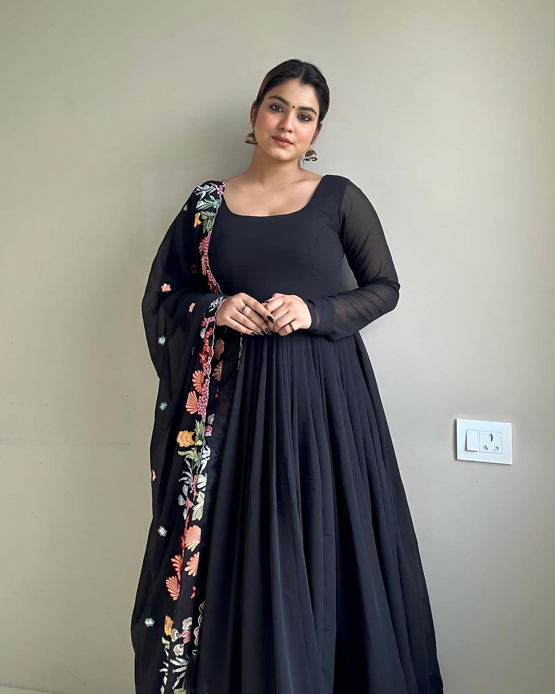 Kanak Mishra in Black Colour Backless Anarkali Three Piece Suit