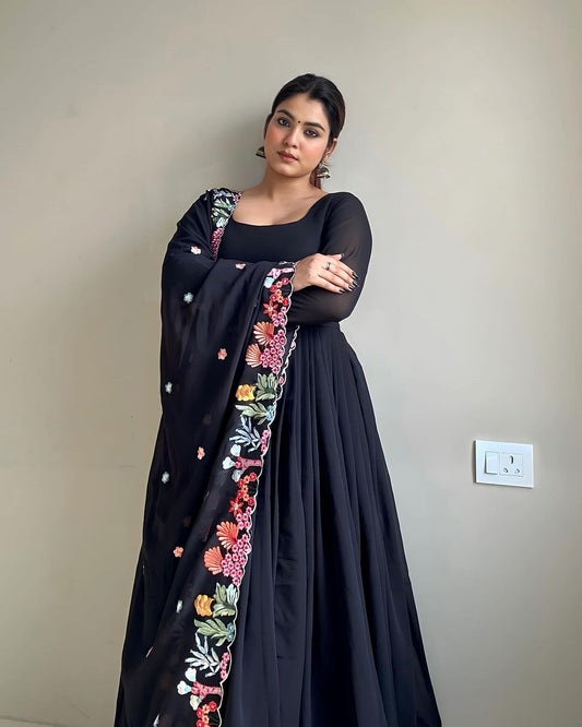 Kanak Mishra in Black Colour Backless Anarkali Three Piece Suit