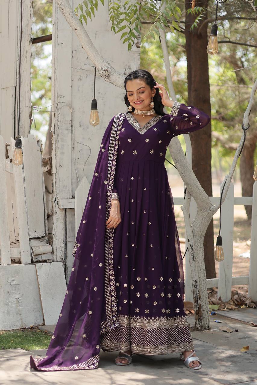 radhika's Anarkali Suit Sut .TD-158